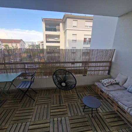 Chambre Privee T3 Saint Fons Exterior foto